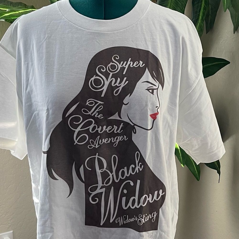 MARVEL Black Widow Graphic Tee in White Size XLT NEW - Picture 6 of 6